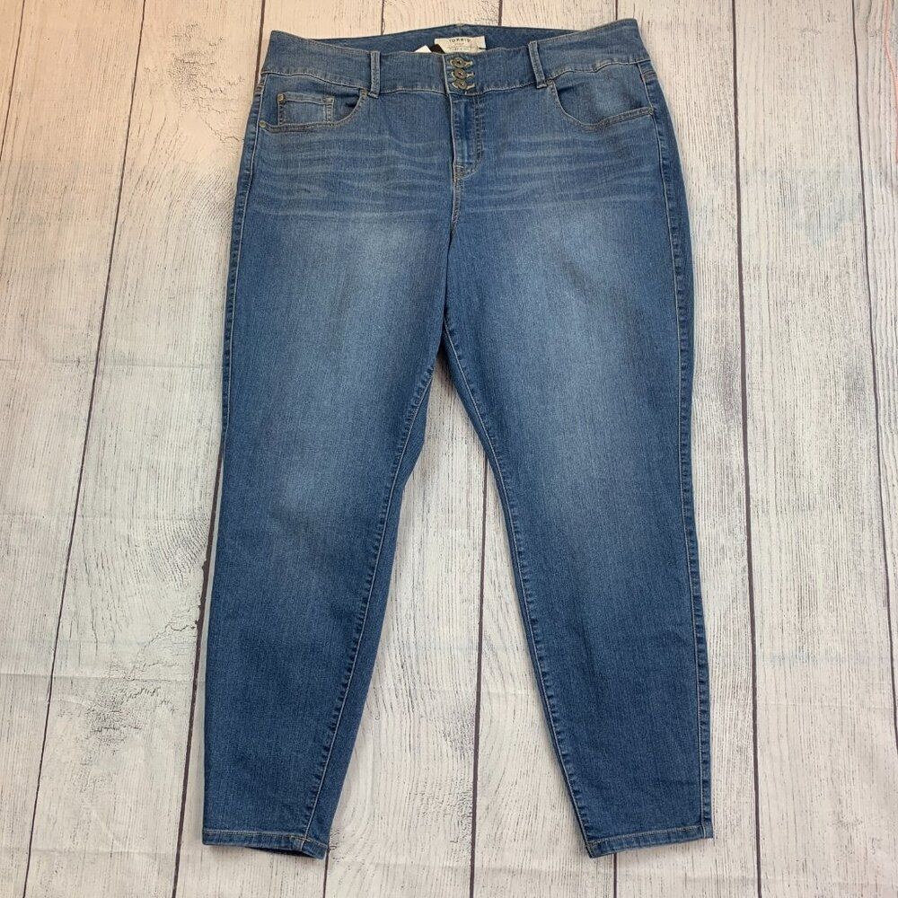 Torrid Jeans sz 22 R Plus Jegging Skinny Medium Wash Inseam 28.5" New NWT